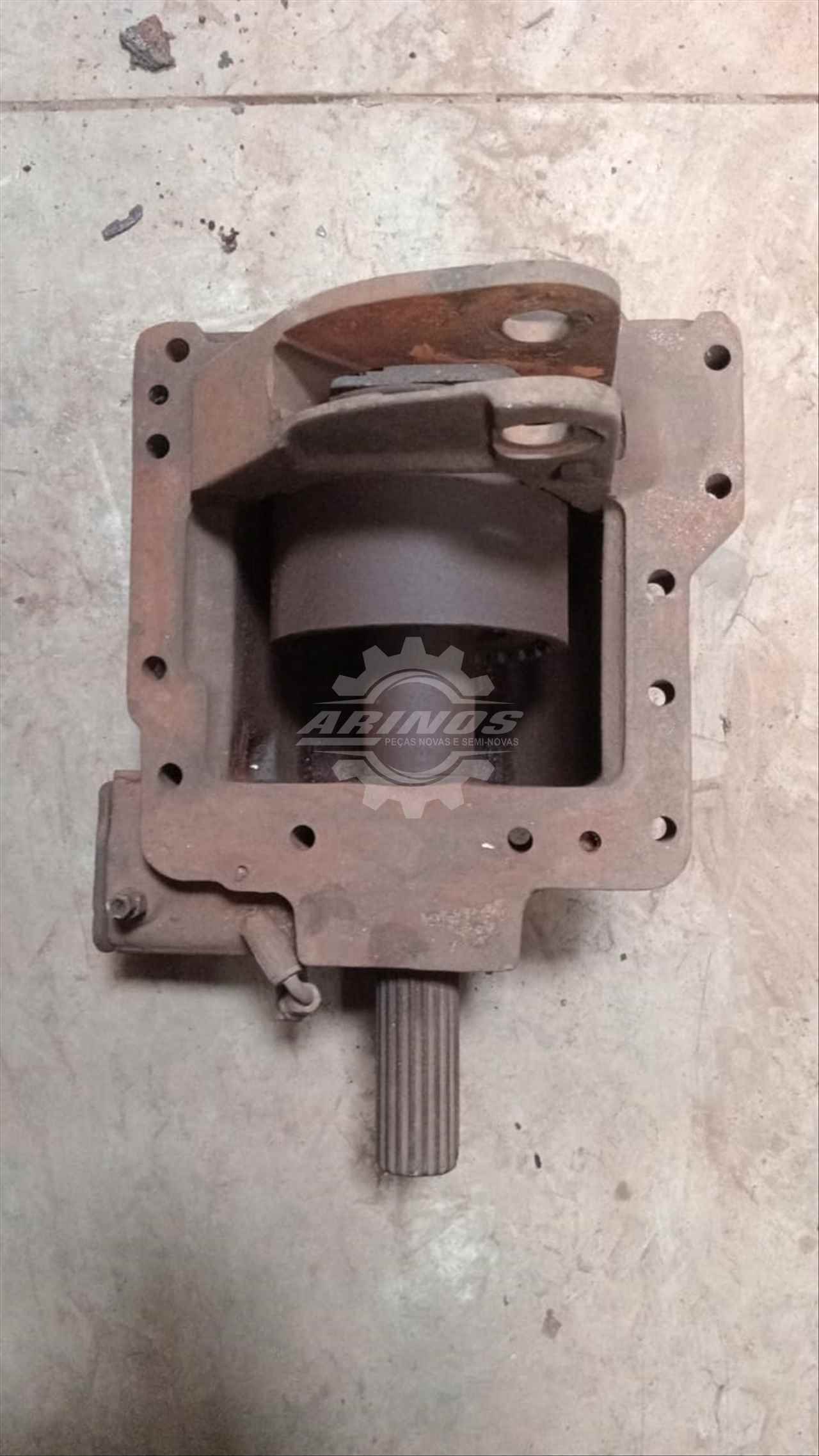 Caixa de Transferência da Tração Ford 7610
